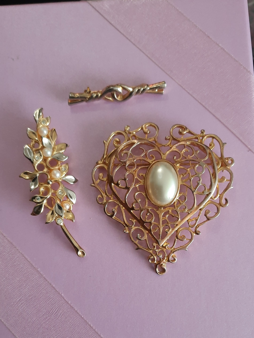 Gold-Tone Pearl Heart Filigree Brooch  Lot